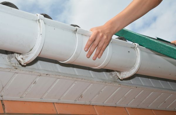 Gutter Reattachment in Texarkana