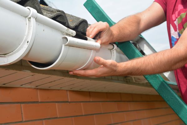 Cost of Large Gutter Repair in Texarkana