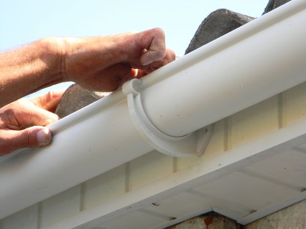 Plastic Gutter Repair in Texarkana